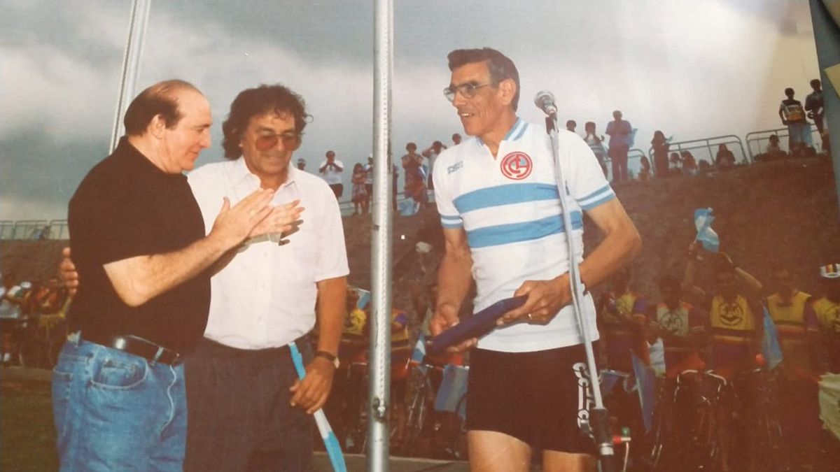 Nicolino, el Víctor y el Negro Contreras.