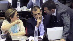 Cuáles fueron los cambios hechos a la Ley de Emergencia sobre dólar