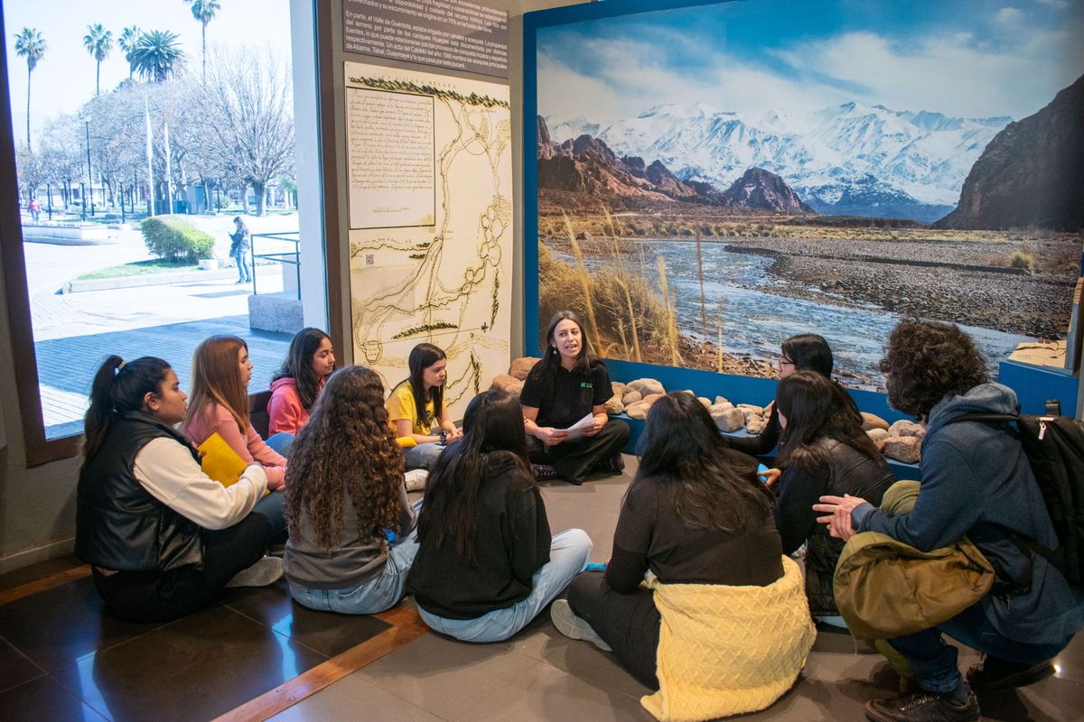 Cada semana, el museo es visitado por alumnos de escuelas primarias y secundarias. Ahora cuenta con una nueva sala para bebés. Cada semana, el museo es visitado por alumnos de escuelas primarias y secundarias. Ahora cuenta con una nueva sala para bebés.