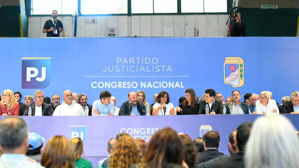 Los integrantes de la mesa chica del Partido Justicialista arrancaron con el debate en el Congreso Nacional. Los integrantes de la mesa chica del Partido Justicialista arrancaron con el debate en el Congreso Nacional.