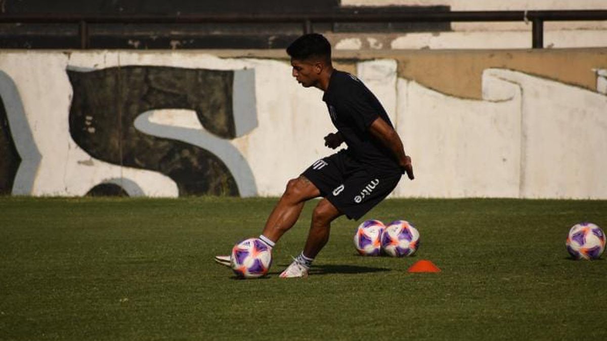 Fernando Cortés está de vuelta en Gimnasia y Esgrima.