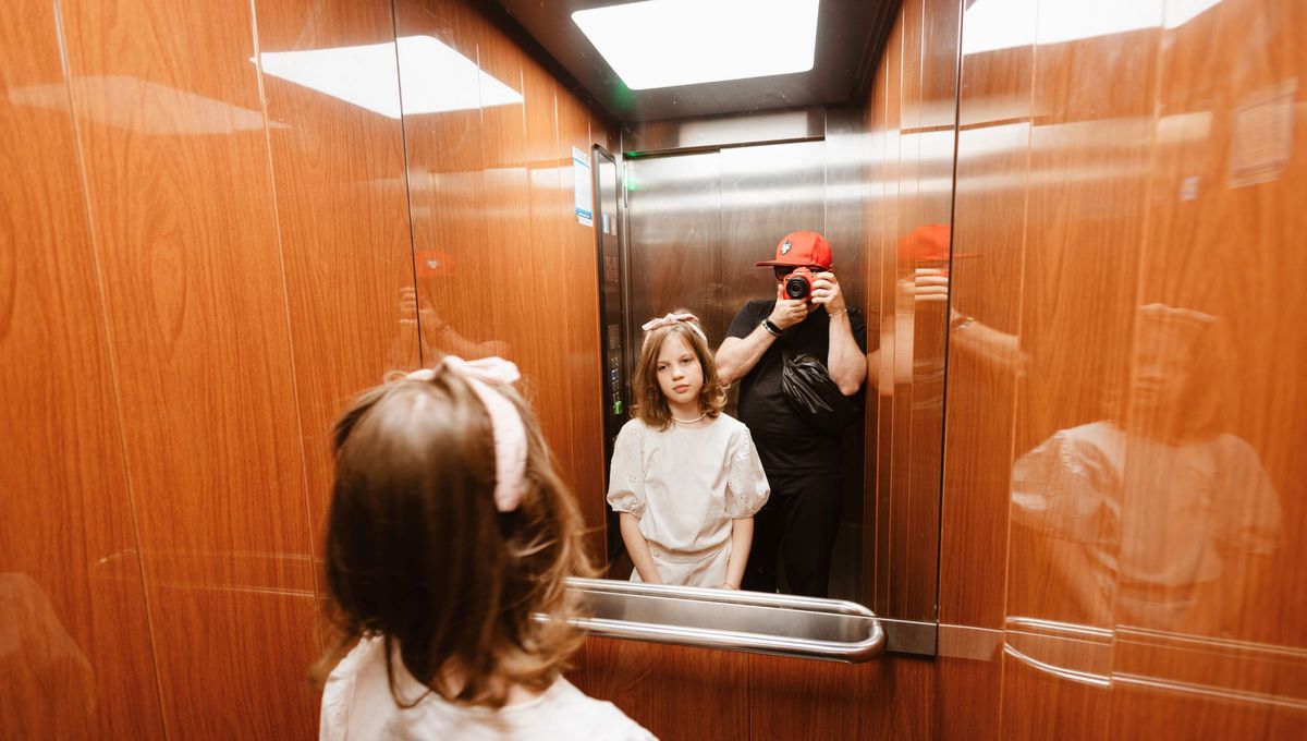 Espejos hay en todos lados, menos en uno: en los ascensores de los hospitales. 