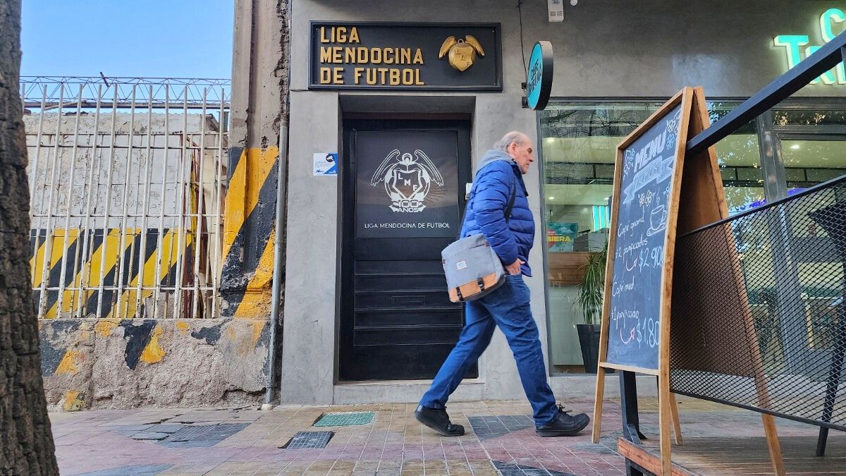 Este viernes hubo un allanamiento en la sede de la Liga Mendocina de Fútbol