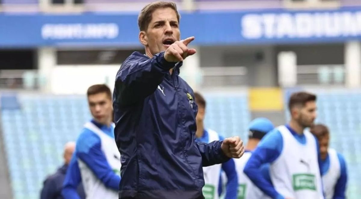 El técnico le cayó con todo a los jugadores.