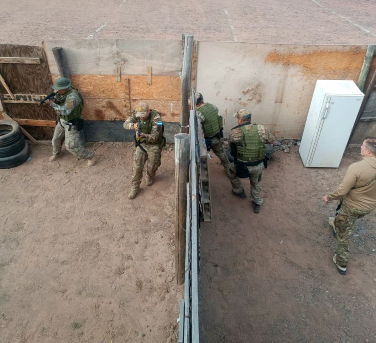 Un momento de la capacitación de los policías de Mendoza a cargo del FBI. Un momento de la capacitación de los policías de Mendoza a cargo del FBI.
