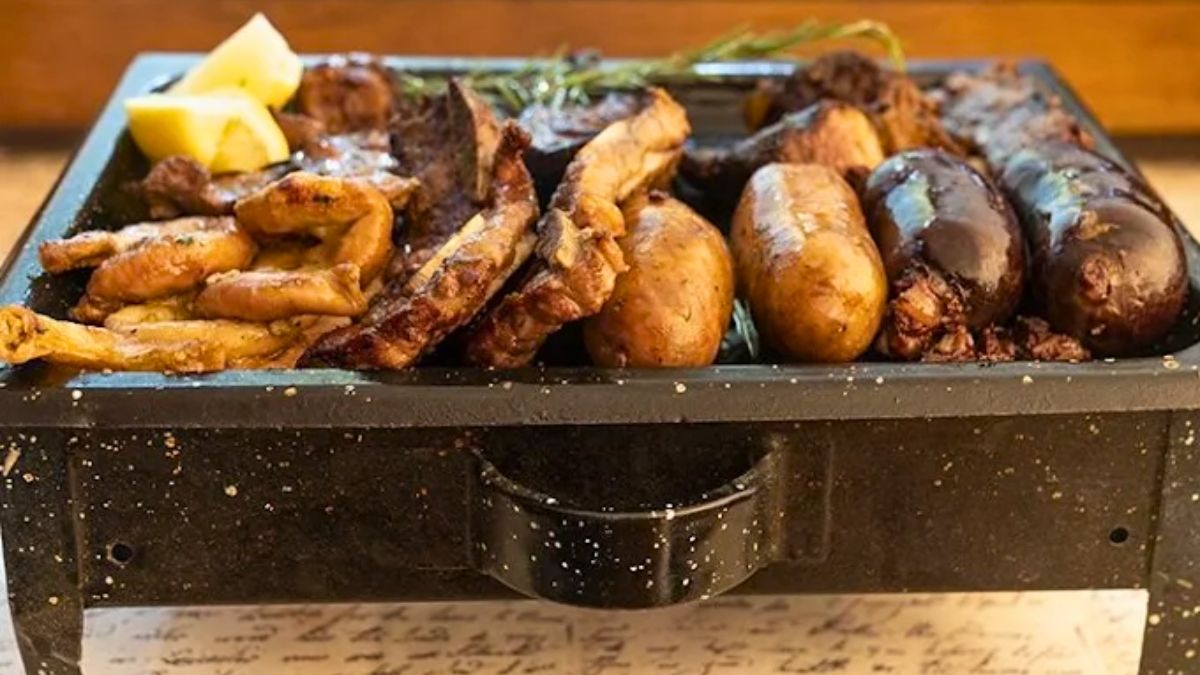 Para cuántas personas es la parrillada de $85.000 que ofrece un bodegón