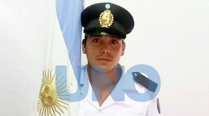 Detuvieron a un policía acusado de robar un celular en un comercio