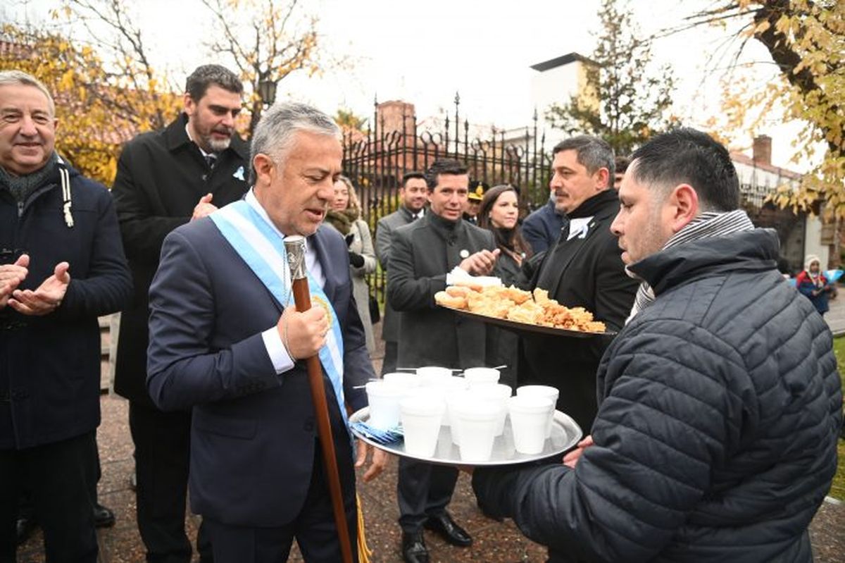 Cornejo fue el anfitrión del festejo, en la residencia oficial de Luján de Cuyo Cornejo fue el anfitrión del festejo, en la residencia oficial de Luján de Cuyo