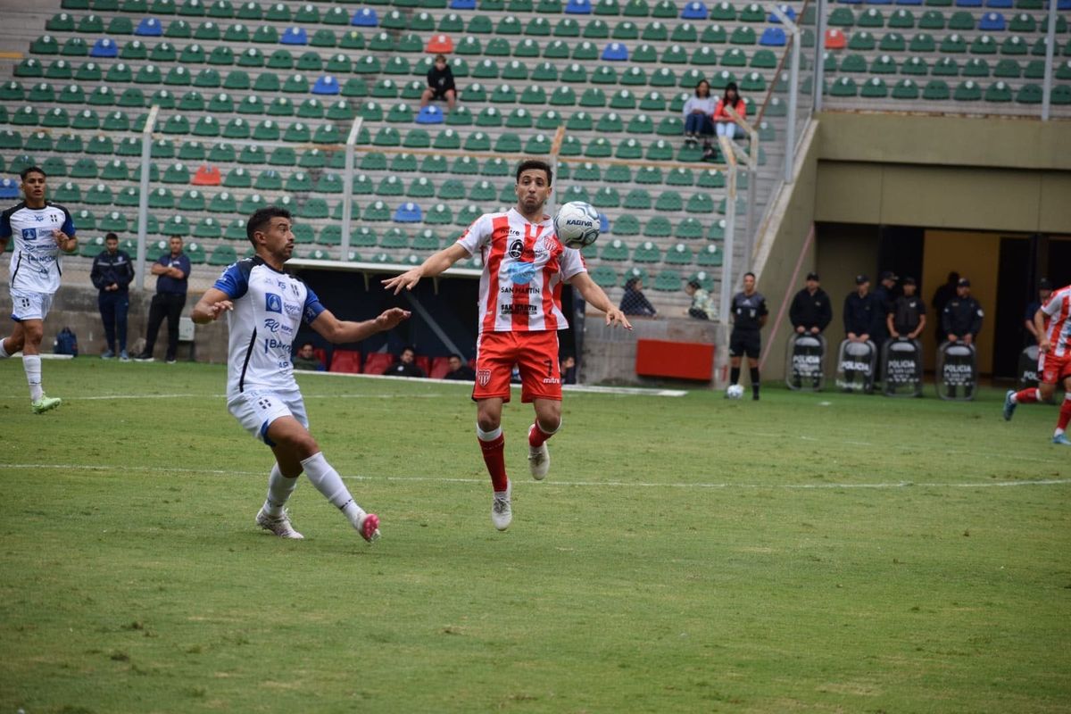 El Chacarero metió un gran triunfo ante Atenas. El Chacarero metió un gran triunfo ante Atenas.