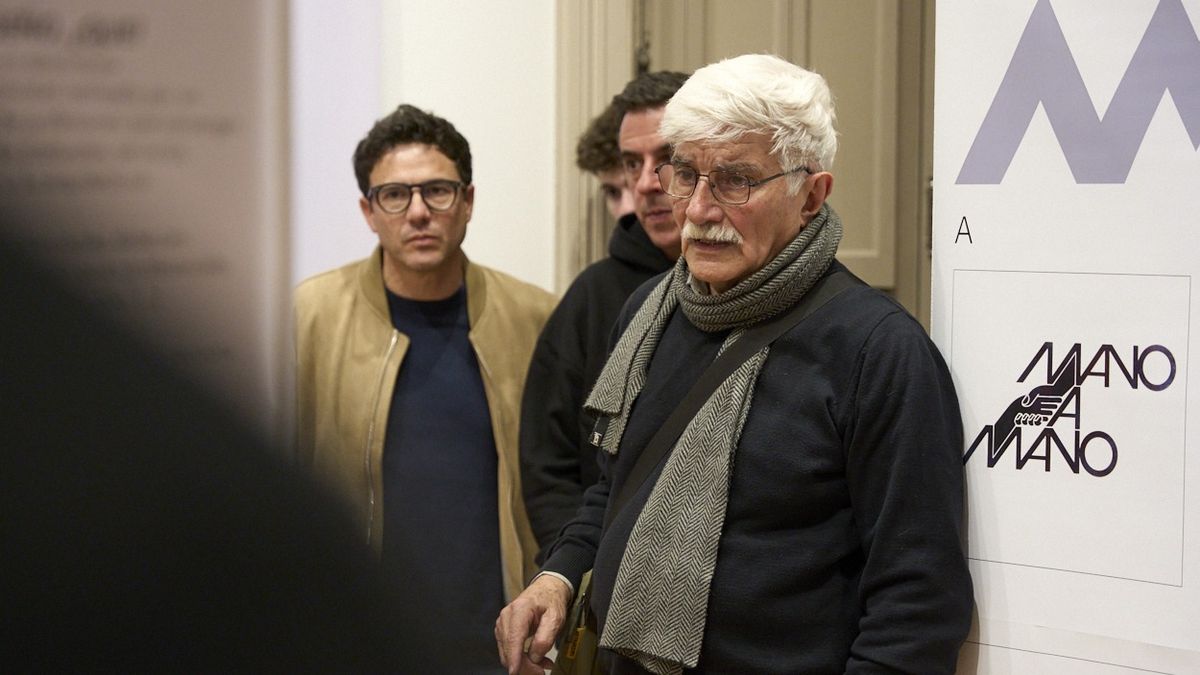 Luis Sarale fue director de la primera maestría en Diseño del país y vicedecano de la Facultad de Artes y Diseño de la UNCuyo. Luis Sarale fue director de la primera maestría en Diseño del país y vicedecano de la Facultad de Artes y Diseño de la UNCuyo.