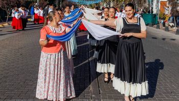 Maipú anunció que celebrará el 25 de Mayo con un Gran Pericón Nacional Maipú anunció que celebrará el 25 de Mayo con un Gran Pericón Nacional