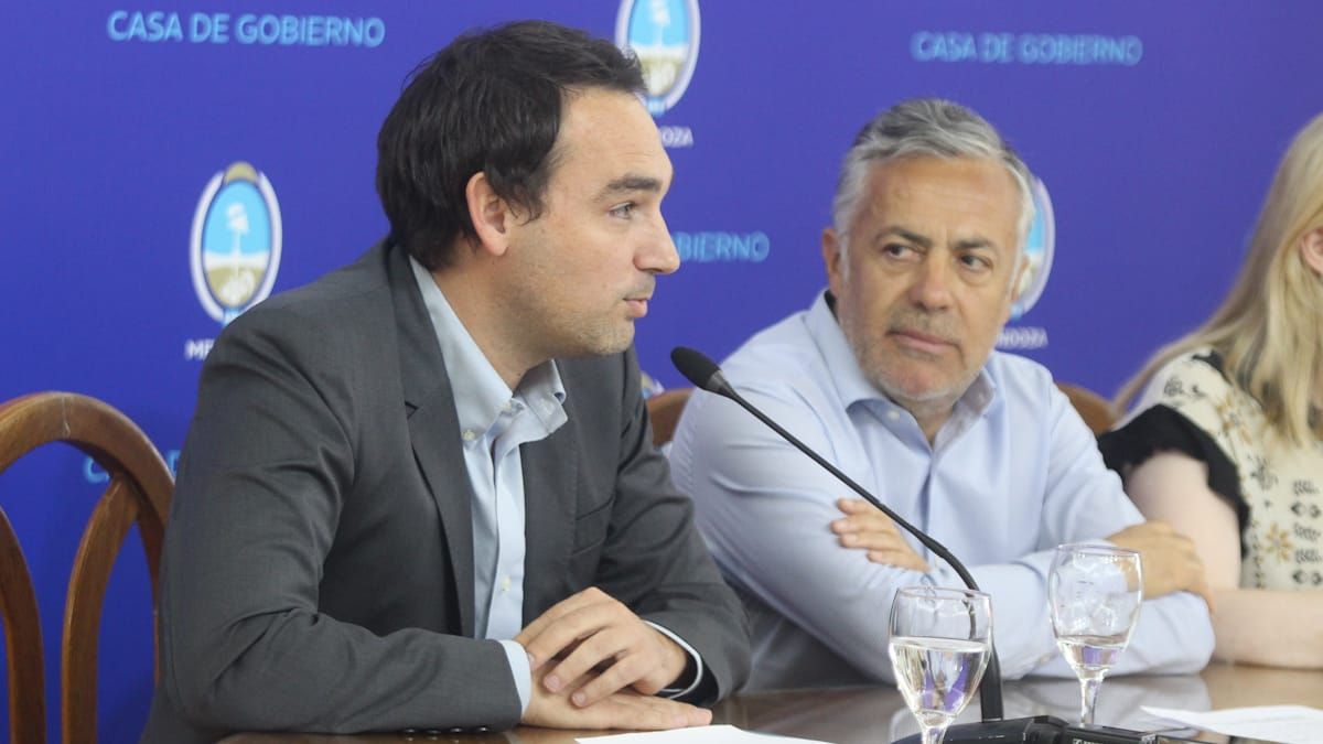 El ministro de Salud, Rodolfo Montero, confirmó que pretende abaratar costos y generar ahorros en los gastos de la OSEP. El ministro de Salud, Rodolfo Montero, confirmó que pretende abaratar costos y generar ahorros en los gastos de la OSEP.