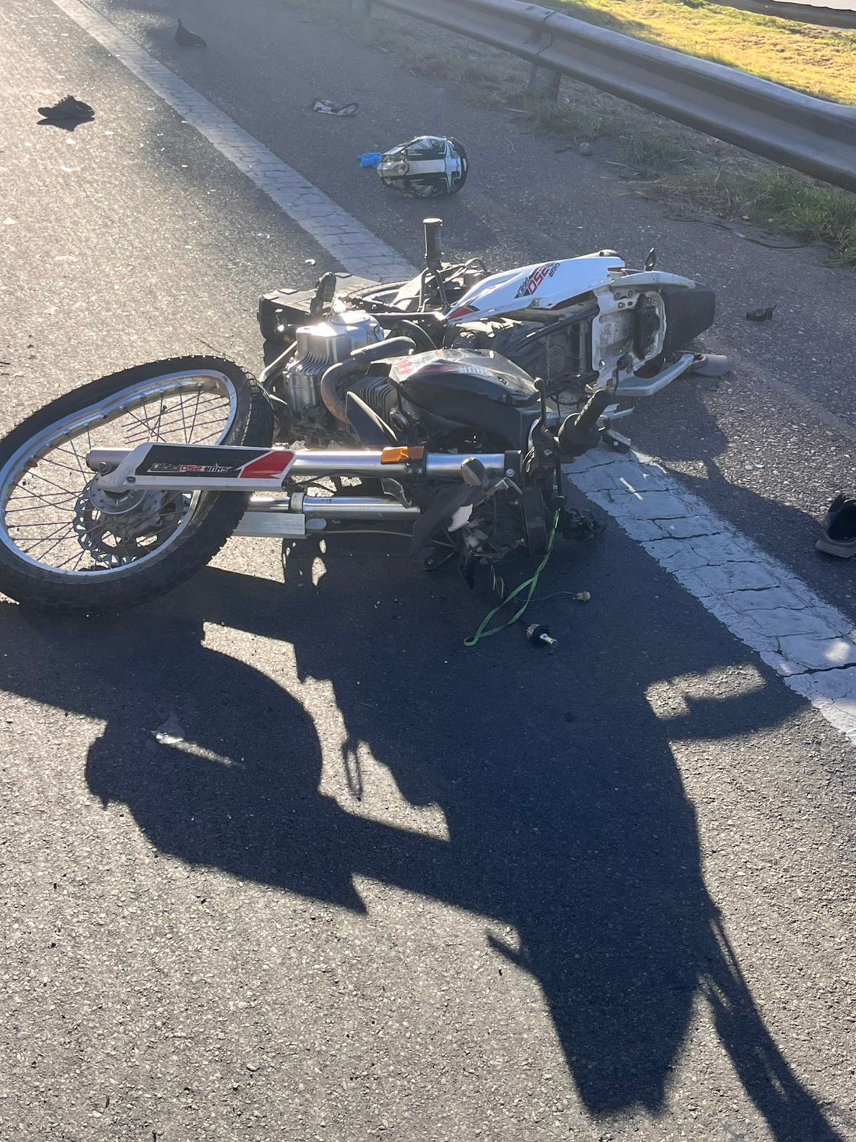 El motociclista fue trasladado al Hospital Central. El motociclista fue trasladado al Hospital Central.