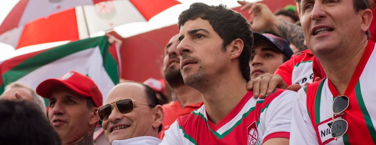 Streaming. Esteban Lamothe la rompe en Netflix en una serie de barrabravas. Streaming. Esteban Lamothe la rompe en Netflix en una serie de barrabravas.