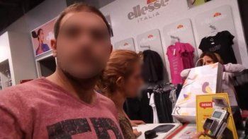 El presunto abusador de su hijastra, antes de ser detenido: 