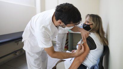 Ya fueron distribuidas en todo el país un total de 3.418.965 dosis. Mendoza ya vacunó a más de 15.000 docentes.