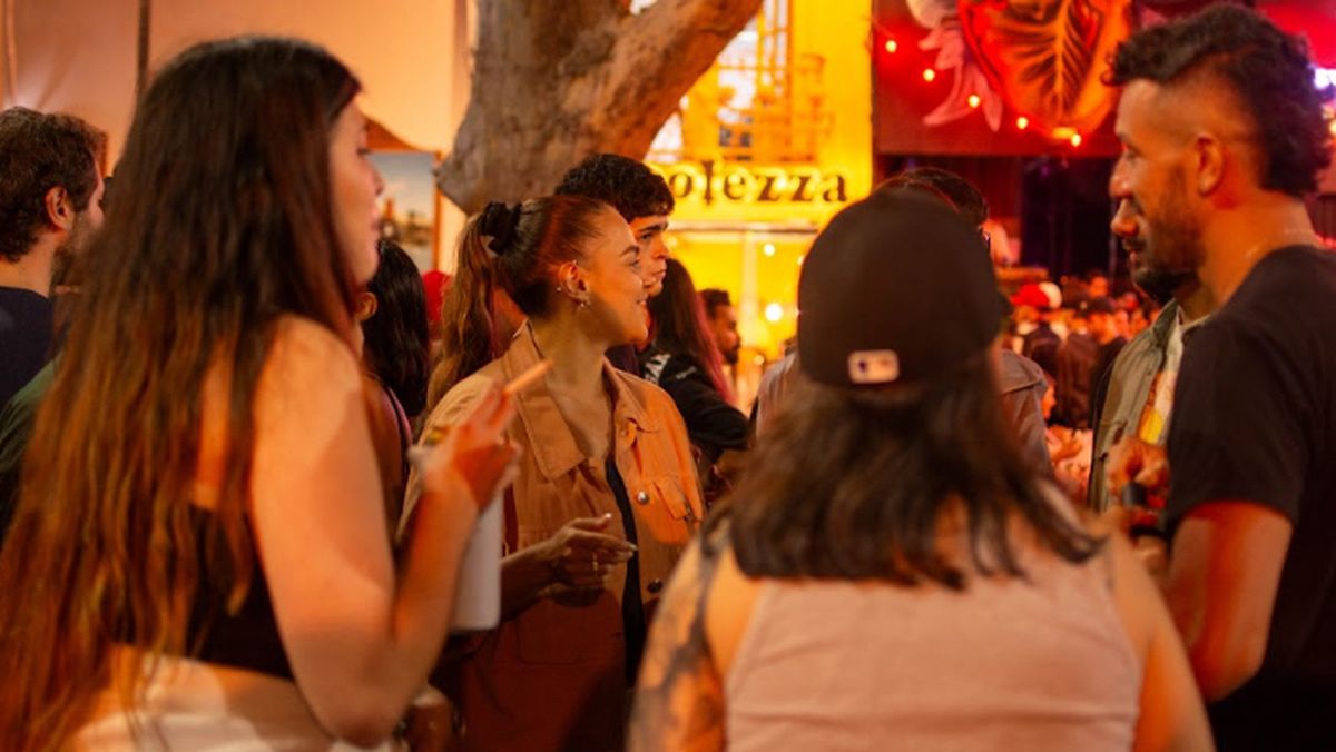 Mendocinos y turistas dijeron presente este jueves en la Arístides. 