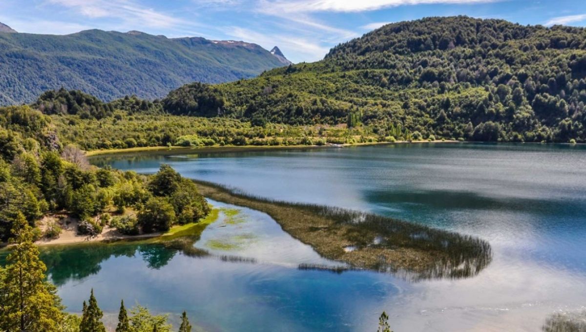El lago más cristalino del mundo está en Argentina: se puede ver a 20 metros de profundidad