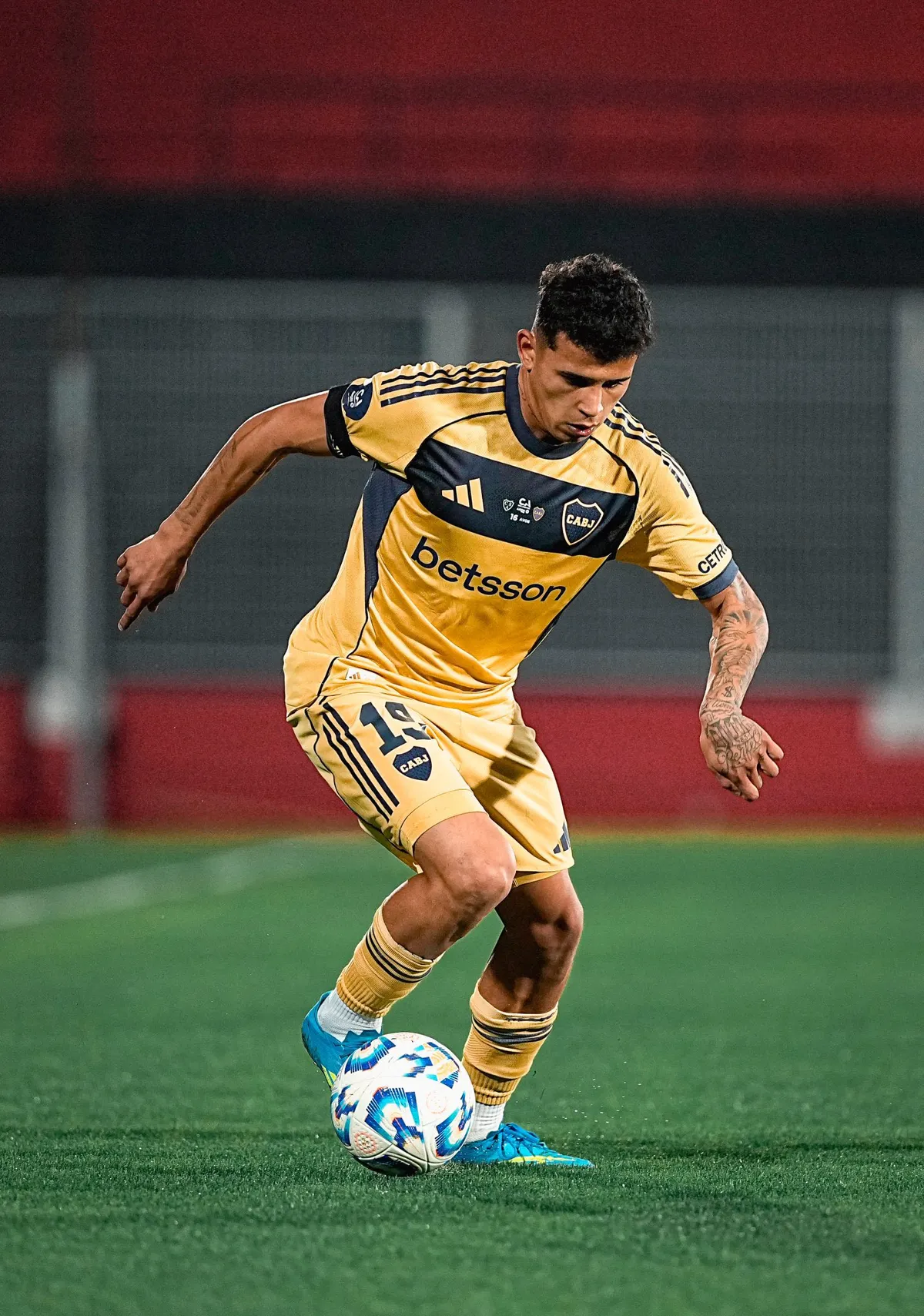 Leonel Flores debutó y marcó un gol en Boca por la Copa Argentina.