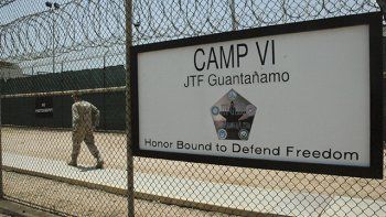 Un ex prisionero de Guantánamo relató su calvario y prometió 