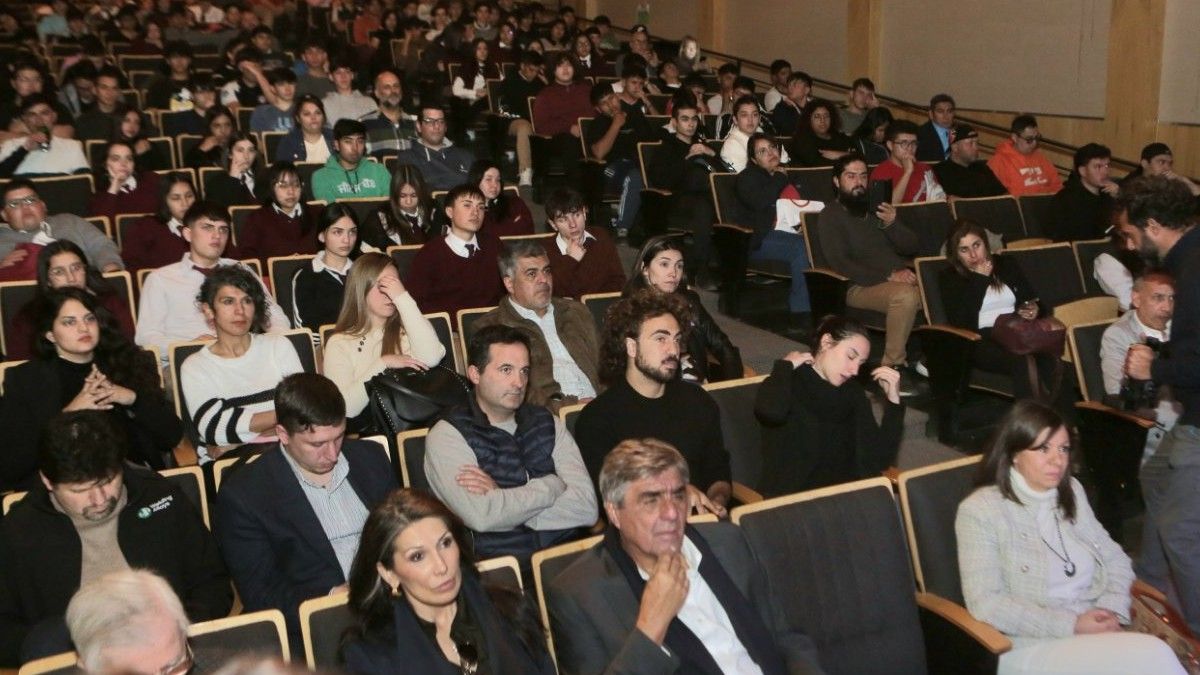 Julia Echegaray cerró el bloque Julia Echegaray cerró el bloque