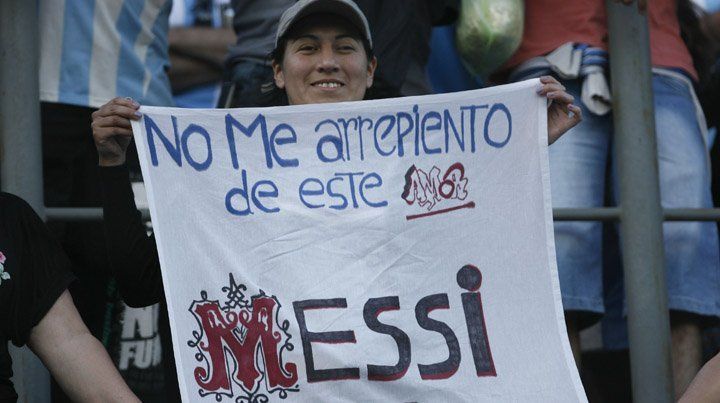 Messi y nada más: San Juan se rindió a los pies de la Pulga