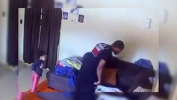 Padrastro golpe a un bebé con una&nbsp;almohada&nbsp;