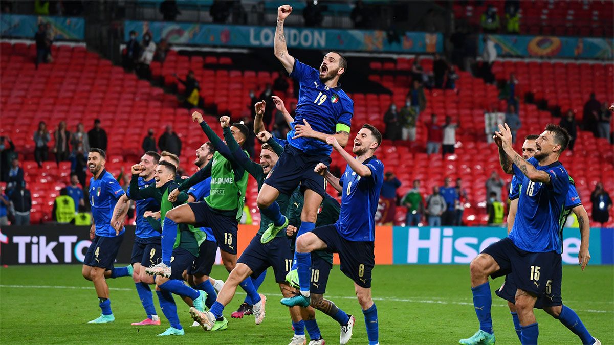 Italia no la pasó bien, pero se metió en los cuartos de la Eurocopa