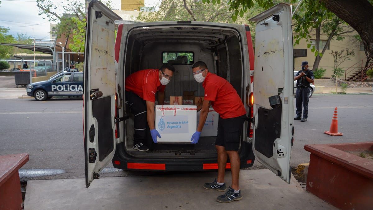Llegó la vacuna rusa a Mendoza