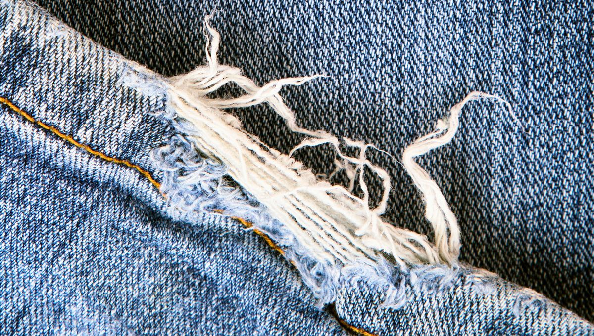 Con un truco de costura puedes evitar pérdidas de ropa por tajos y rajaduras.&nbsp;