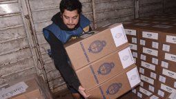 Macri modificó las reglas electorales y prohibió las listas colectoras