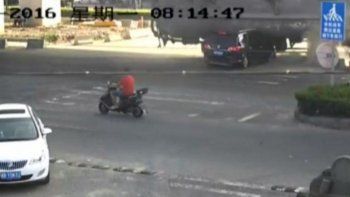 El impresionante accidente en China en el que todos sobreviven