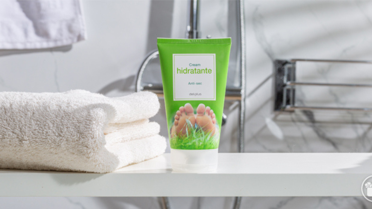 Crema hidratante anti sec de Mercadona para lucir pies suaves y frescos. Crema hidratante anti sec de Mercadona para lucir pies suaves y frescos.