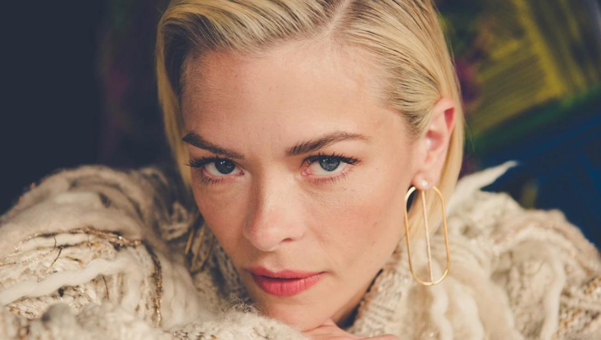 Está en Netflix, tiene 8 capítulos y es de las más aclamadas por la crítica