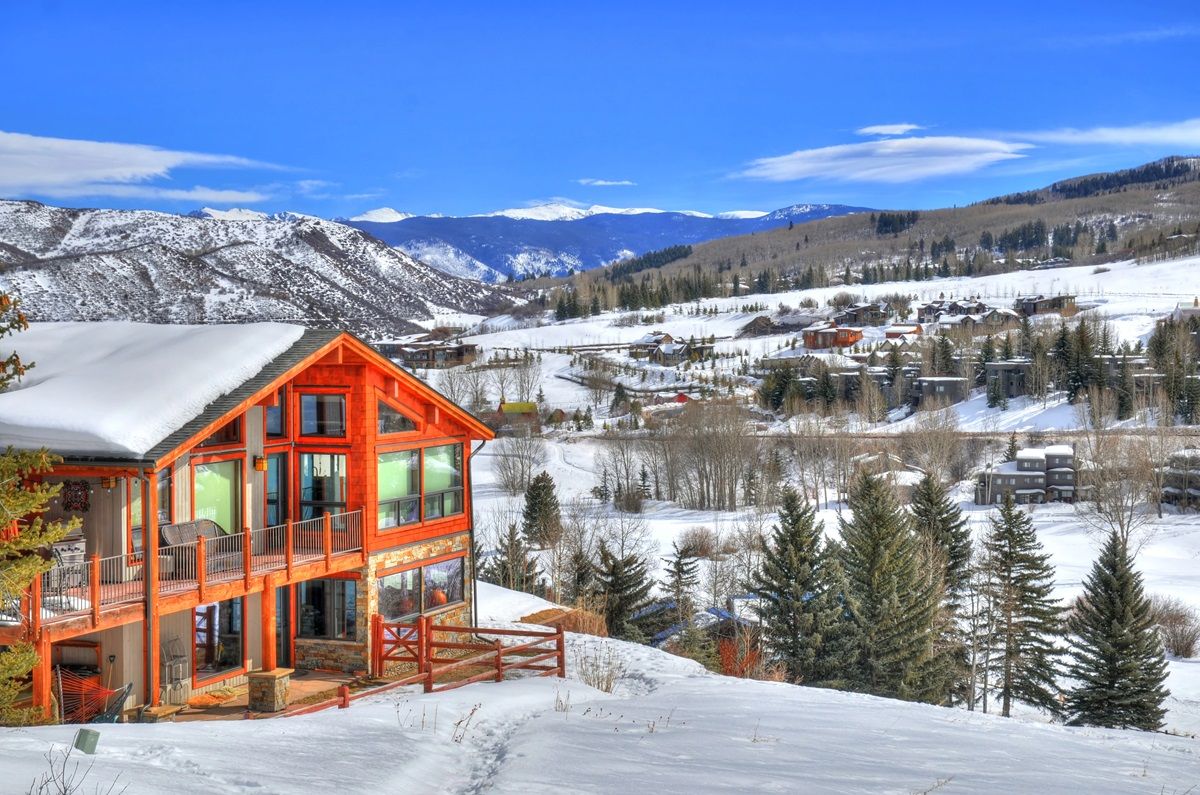 Aspen es un municipio del condado de Pitkin de Colorado, Estados Unidos. Aspen es un municipio del condado de Pitkin de Colorado, Estados Unidos. 