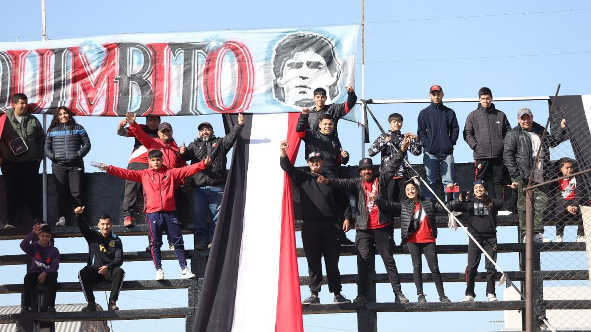 La gente del Deportivo Maipú dijo presente en el Omar Higinio Sperdutti.