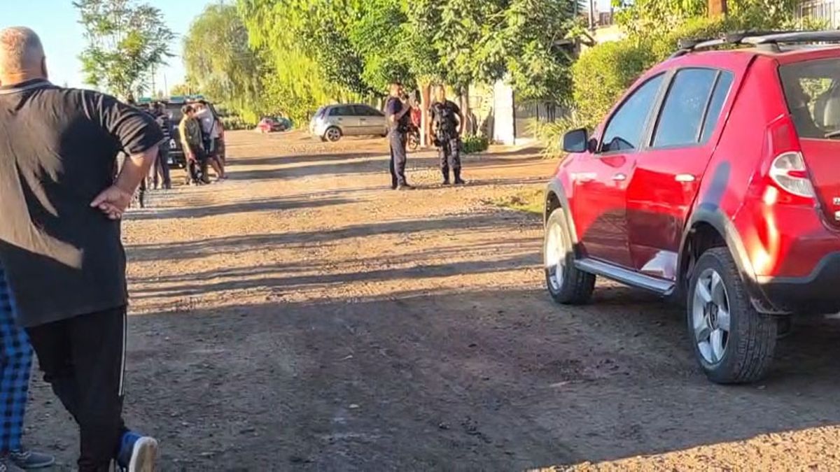 El incendio ocurrió en una casa del barrio San Vicente II, de Guaymallén, donde una mujer de 60 años murió calcinada. El incendio ocurrió en una casa del barrio San Vicente II, de Guaymallén, donde una mujer de 60 años murió calcinada.