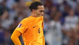 Virgil Van Dijk hizo una dura confesión sobre el penal que falló ante la Selección argentina.