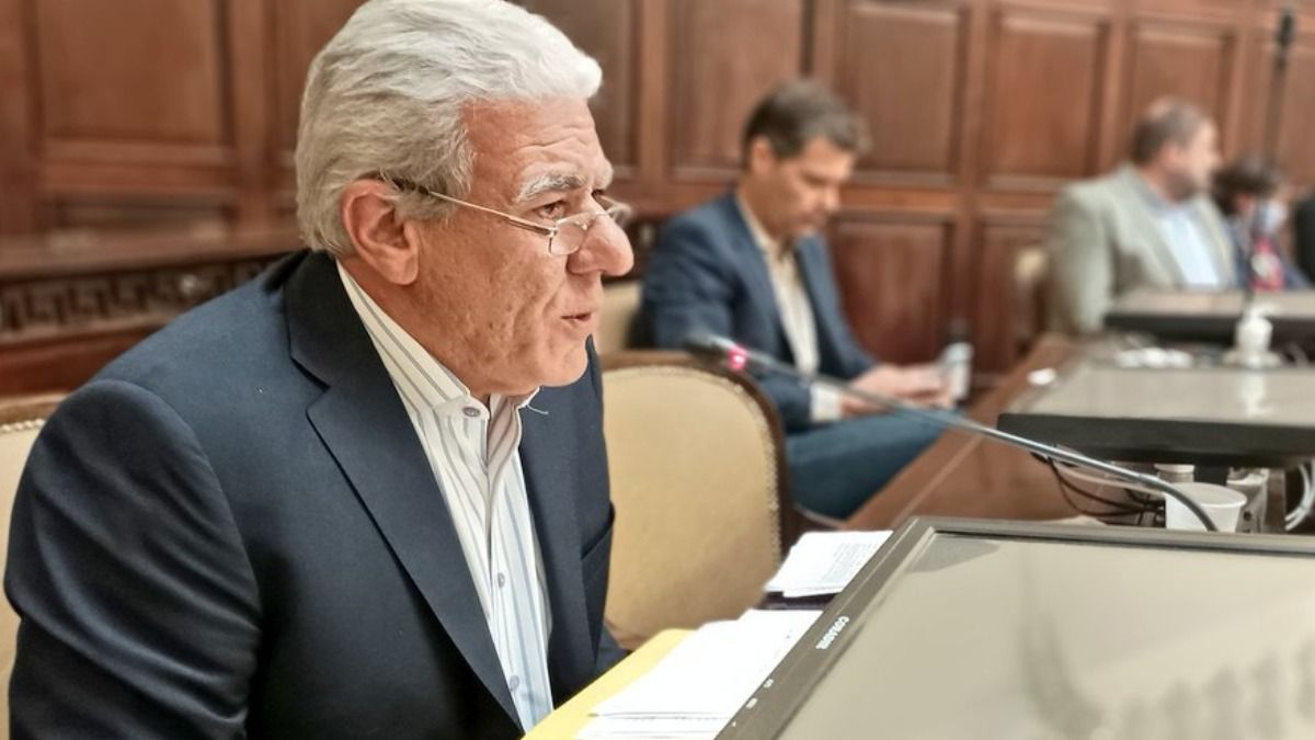 Néstor Márquez, diputado provincial.