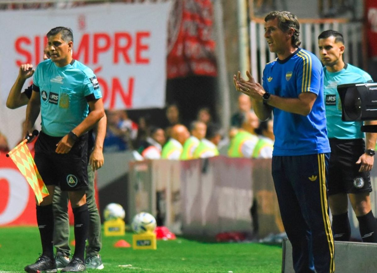 Claudio &Uacute;beda es cuestionado en su rol como DT de Boca.