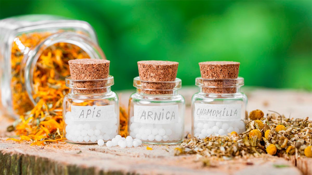 El médico alemán Samuel Hahnemann nació un 10 de abril de 1755 y esta es la razón de la fecha elegida por el gremio de homeópatas.