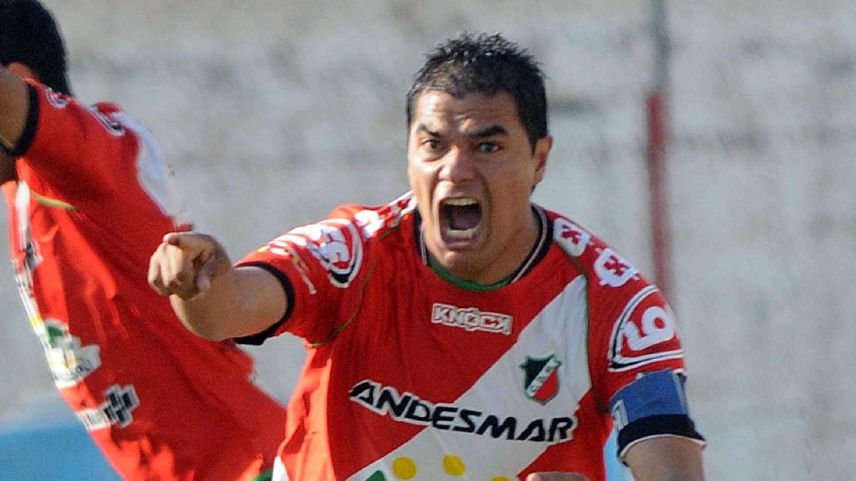 El Pampero Coria es muy querido por los hinchas del Deportivo Maipú. El Pampero Coria es muy querido por los hinchas del Deportivo Maipú.