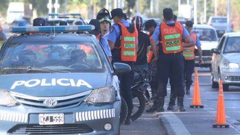 Investigan a un comisario tras ser atrapado cuando conducía ebrio