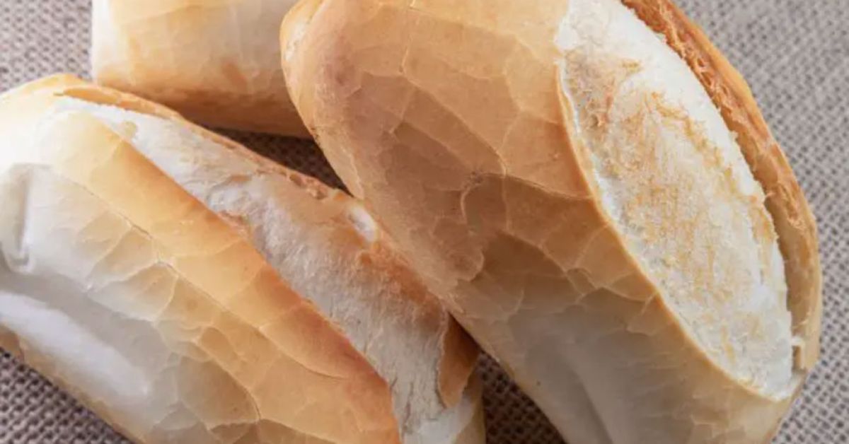 Para elaborar pan francés solo se necesitan cuatro ingredientes: harina, levadura, agua y sal. Para elaborar pan francés solo se necesitan cuatro ingredientes: harina, levadura, agua y sal.