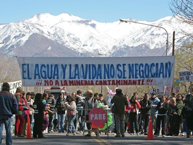 Movimientos "anti minería contaminante" en Uspallata. Movimientos "anti minería contaminante" en Uspallata.