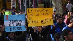 La DGE prohibió la toma de colegios