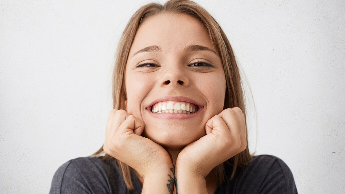 Una sonrisa blanca es una sonrisa saludable y se puede conseguir con remedios caseros y buena higiene. Una sonrisa blanca es una sonrisa saludable y se puede conseguir con remedios caseros y buena higiene.