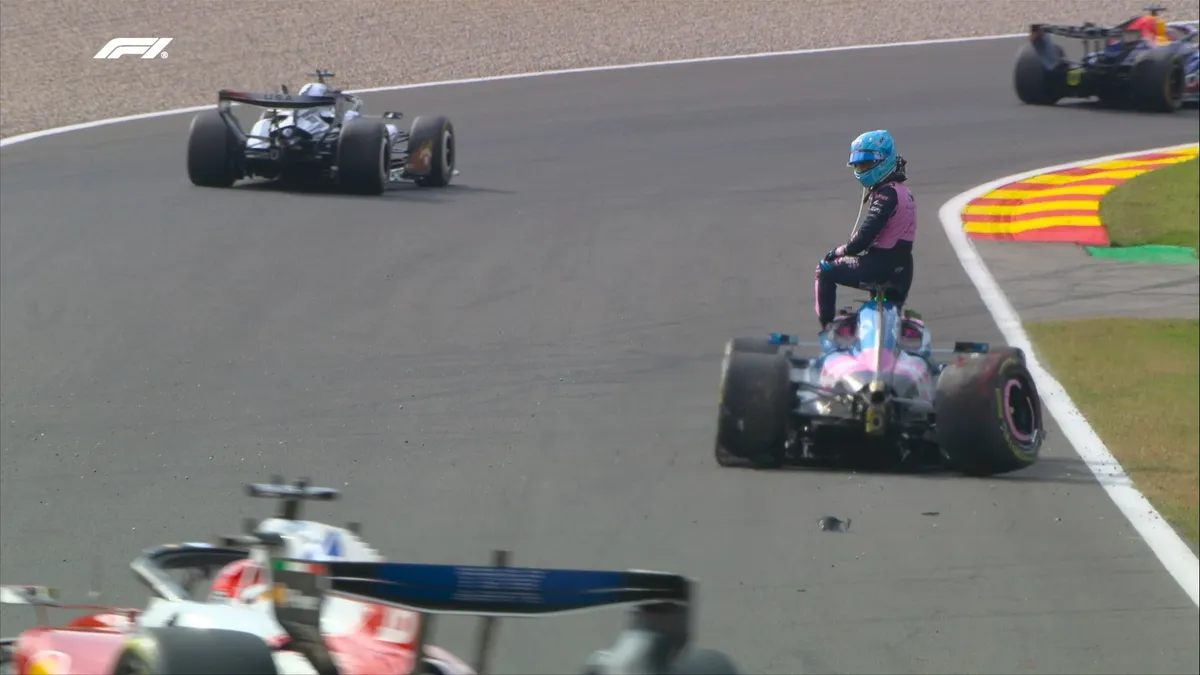 Pierre Gasly tuvo un accidente en el final de la FP2.