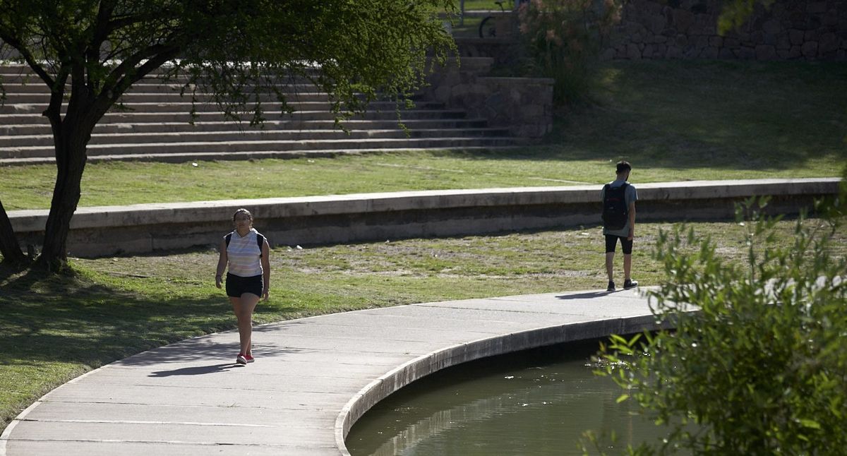 Sábado de calor extremo en Mendoza. Sábado de calor extremo en Mendoza.