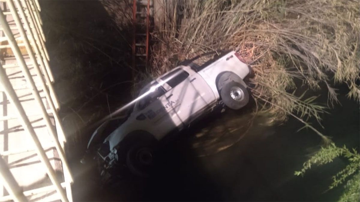 Un hombre cayó con su camioneta al canal Cacique Guaymallén